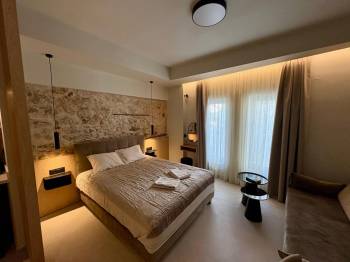 Queen Suite3