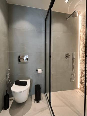 Queen Suite6